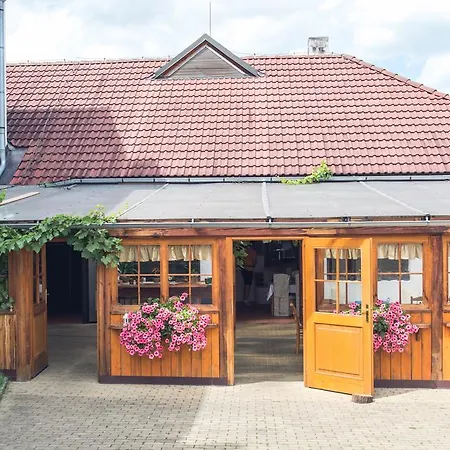 U Mateje Hotel Mojne