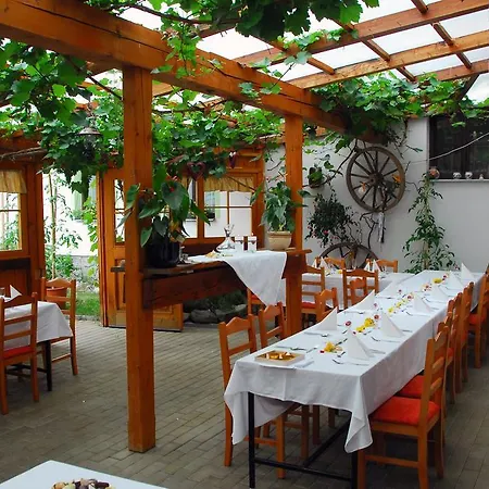 U Mateje Hotel Mojne